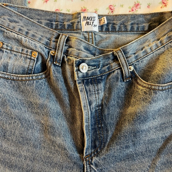 Princess Polly cross over jeans - Picture 2 of 5